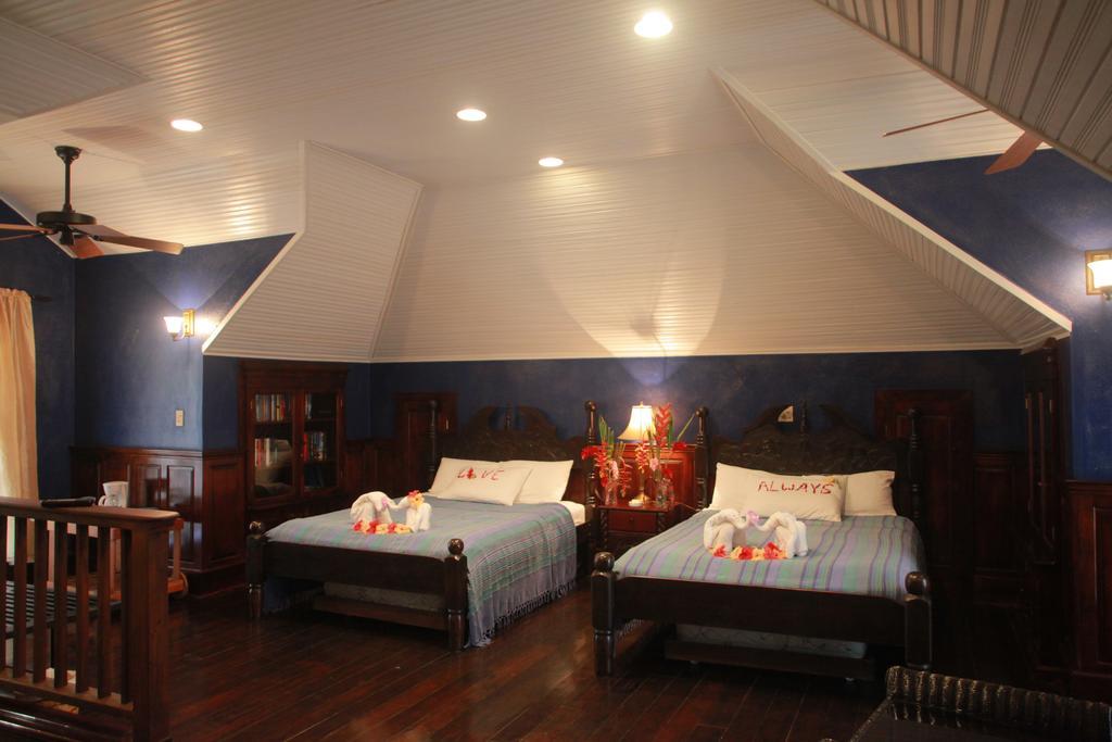 Mahogany Hall Luxury Boutique Resort San Ignacio Kültér fotó