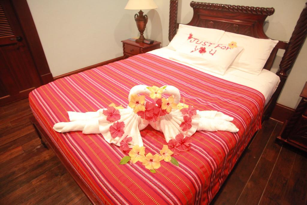 Mahogany Hall Luxury Boutique Resort San Ignacio Kültér fotó